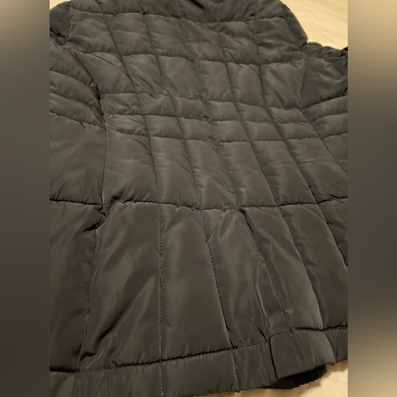 Calvin Klein puffer jacket - Picture 3 of 8